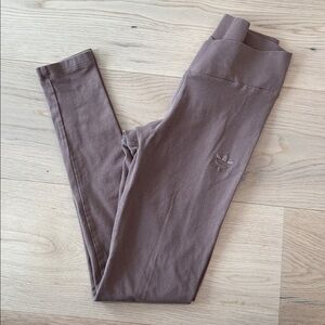 Adidas mocha  Leggings size xs 93% cotton